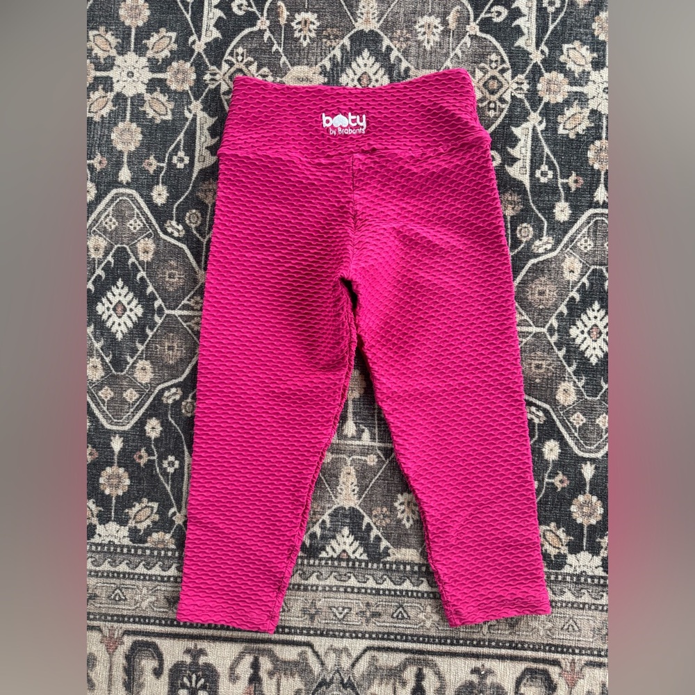 Booty by Brabants pink capri leggings one size